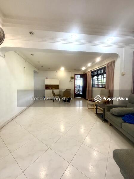 HDB Flat for Sale, 204 Jurong East Street 21, SGD 600,000 | 99-year lease