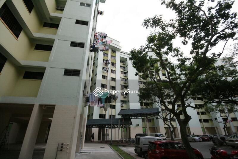 HDB Flat for Sale, 204 Jurong East Street 21, SGD 600,000 | 99-year lease