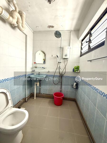 HDB Flat for Sale, 204 Jurong East Street 21, SGD 600,000 | 99-year lease