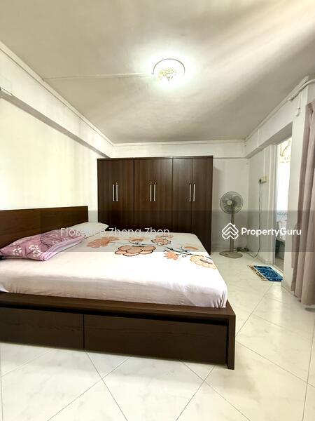 HDB Flat for Sale, 204 Jurong East Street 21, SGD 600,000 | 99-year lease