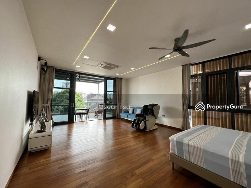 Semi-Detached for Sale: D20, 576968