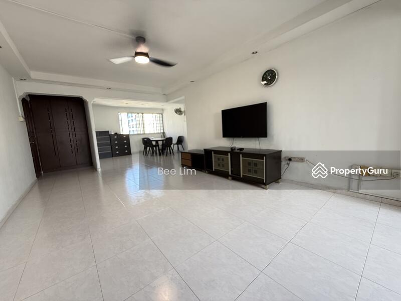Prop-GPT: HDB Flat: D25  178 Woodlands Street 13