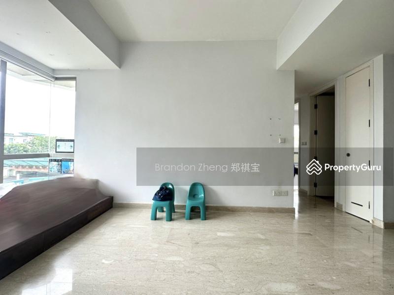 Prop-GPT: Condominium: D21 Upper Bukit Timah Maple Woods