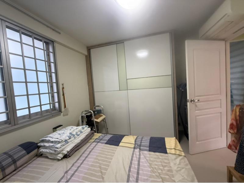 HDB Apartment for Sale, 178 Toa Payoh Central HDB Apartment For Sale, $500,000, 2 Bed 1 Bath 721 sqft $693.00 psf, SGD 500,000 | 99-year Leasehold