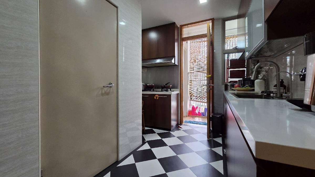 Condominium for Sale, Canary Ville Condominium For Sale, $1,890,000, 3 Bed 3 Bath 1,087 sqft $1,739.00 psf, SGD 1,890,000 | Freehold