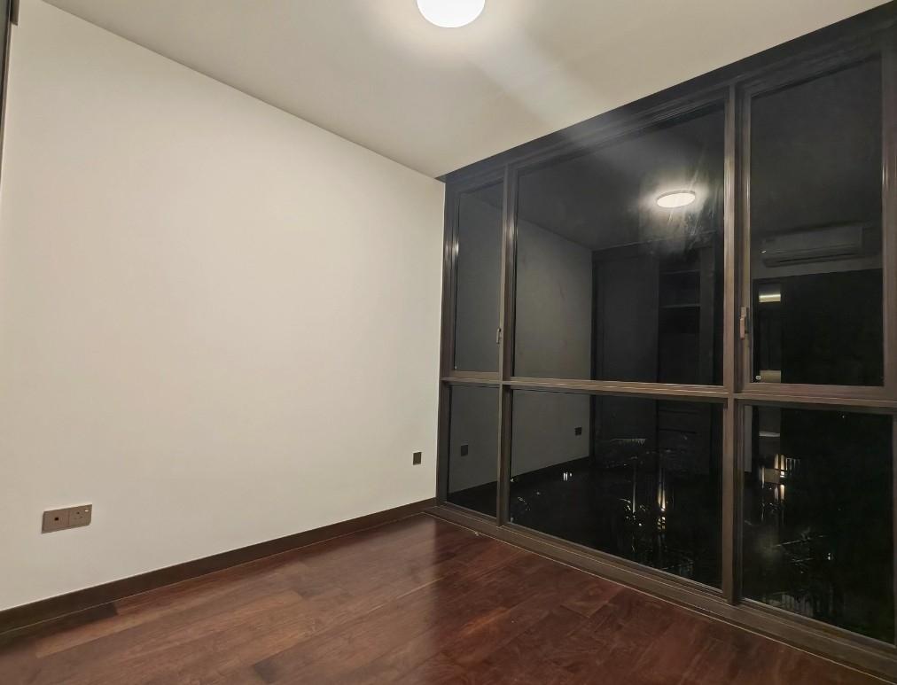 Condominium for Sale, The Commodore Condominium For Sale, $1,298,000, 2 Bed 2 Bath 743 sqft $1,747.00 psf, SGD 1,298,000 | 99-year Leasehold