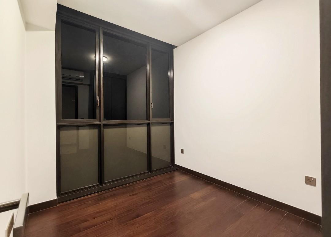 Condominium for Sale, The Commodore Condominium For Sale, $1,298,000, 2 Bed 2 Bath 743 sqft $1,747.00 psf, SGD 1,298,000 | 99-year Leasehold