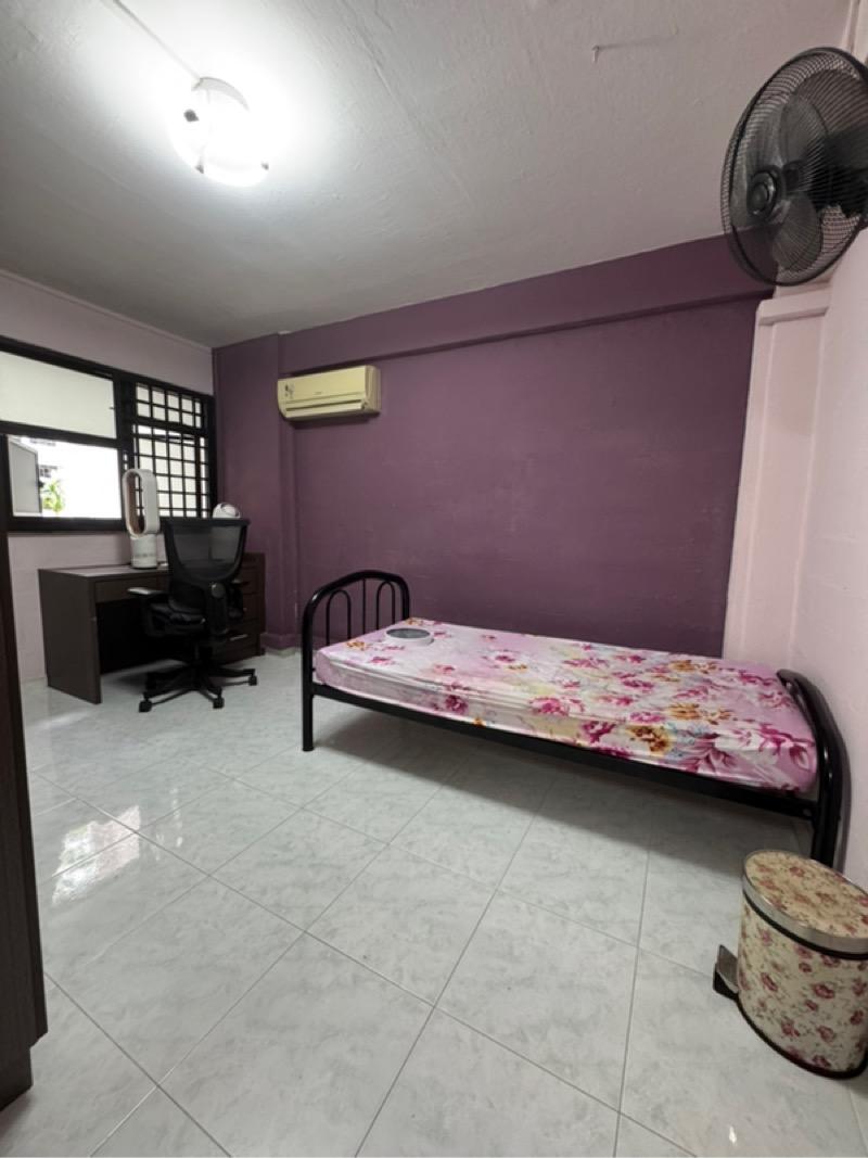HDB Apartment for Sale, 20 Telok Blangah Crescent HDB Apartment For Sale, $380,000, 2 Bed 1 Bath 699 sqft $544.00 psf, SGD 380,000 | 99-year Leasehold