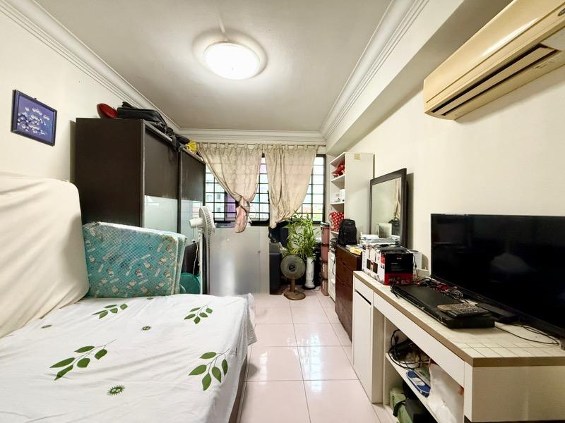 HDB Apartment for Sale: D20, 570272