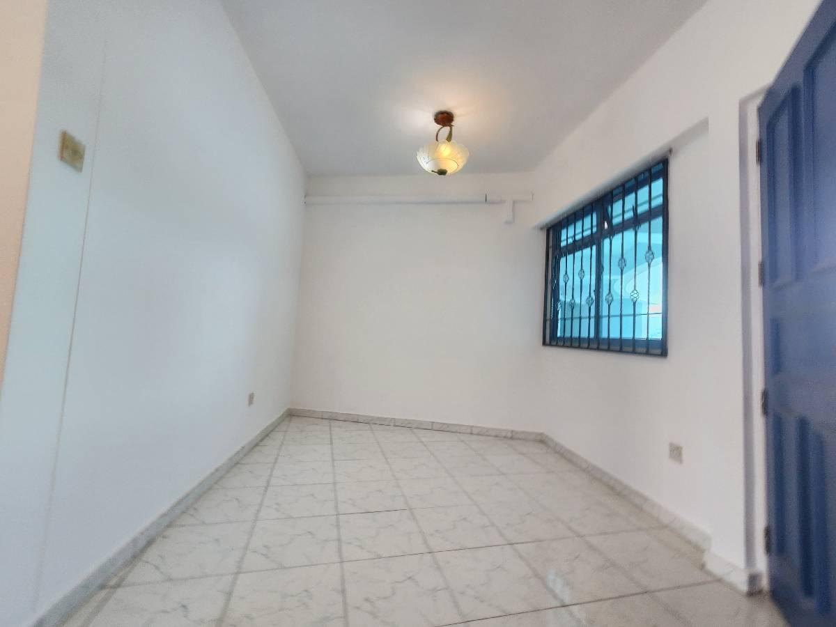 HDB Apartment for Sale, 468C Admiralty Drive HDB Apartment For Sale, $760,000, 3 Bed 2 Bath 1,475 sqft $515.00 psf, SGD 760,000 | 99-year Leasehold