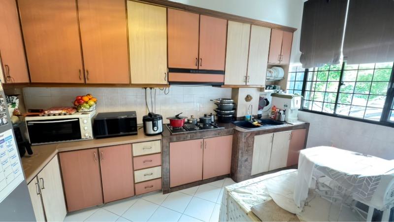 HDB Apartment for Sale, 411 Eunos Road 5 HDB Apartment For Sale, $820,000, 3 Bed 2 Bath 1,151 sqft $712.00 psf, SGD 820,000 | 99-year Leasehold