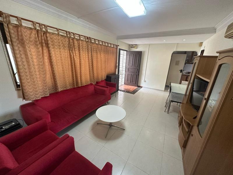Prop-GPT: HDB Apartment: D23  618 Senja Road