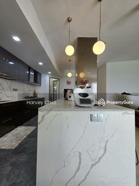 Condominium for Sale, The Clearwater, SGD 1,998,000 | 99-year lease