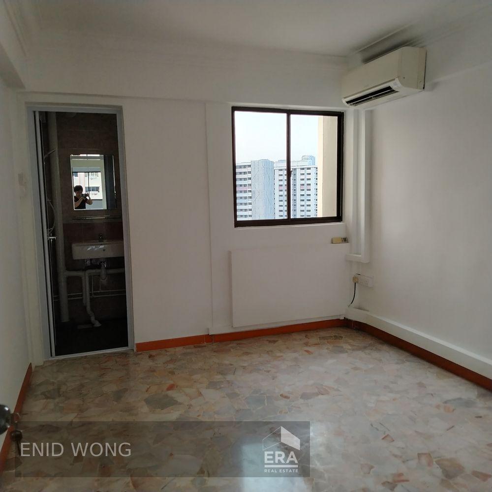 HDB - 2 room for Sale, West Coast Road 704 West Coast Road, SGD 499,000 | Leasehold