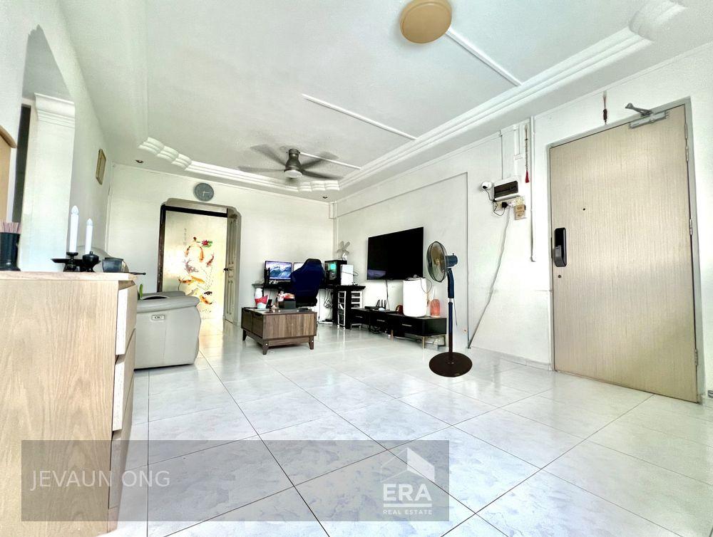 Prop-GPT: HDB - 3 room:   Bedok North Avenue 4 103 Bedok North Avenue 4 For Sale