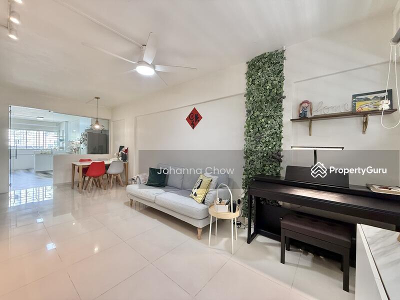 HDB Flat for Sale, 517 Jurong West Street 52, SGD 455,000 | 99-year lease