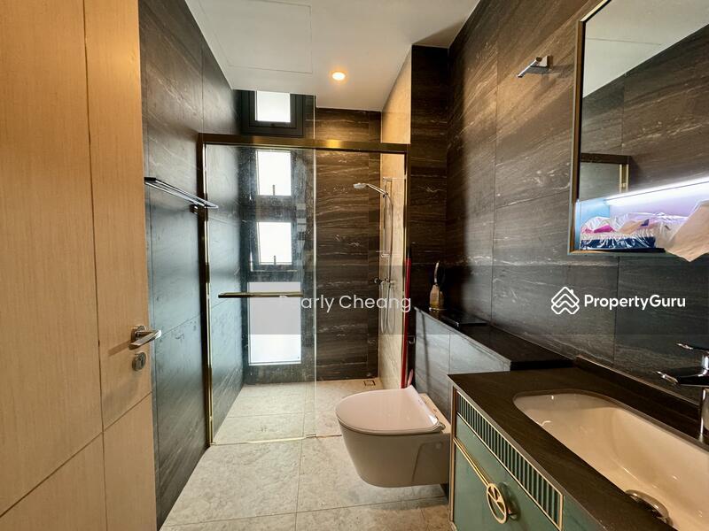 Detached for Sale, Reno 3.5 Storey Detached @ Tahan Merah, Jalan Pari Burong, Bedok, SGD 10,000,000 | Freehold