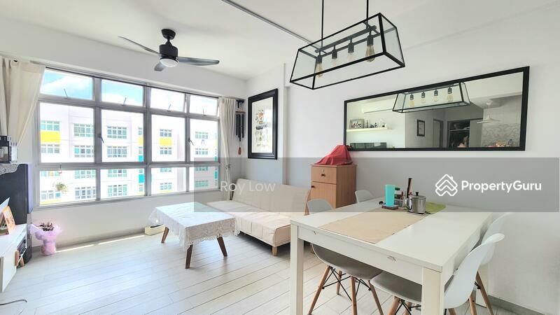 Prop-GPT: HDB Flat: D22 Boon Lay 561A Jurong West Street 42