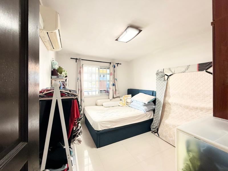 HDB Apartment for Sale: Yishun, D27, 760218