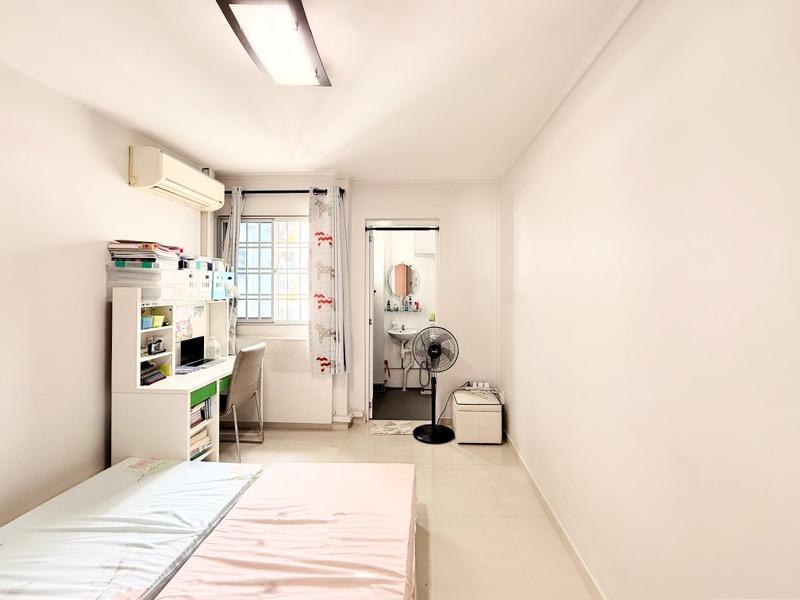 HDB Apartment for Sale: Yishun, D27, 760218