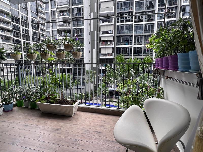 Condominium for Sale: D19, 545000