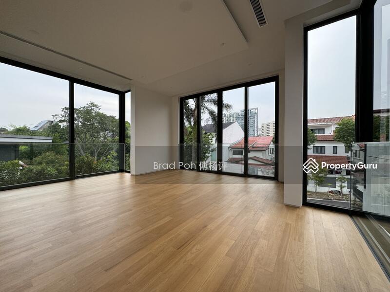 Prop-GPT: Bungalow: D10 Holland Brand New Bungalow At MoonBeam Terrace For Sale