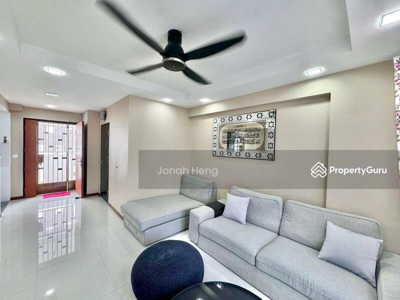 Prop-GPT: HDB Flat: D27 Yishun 675A Fern Grove @ Yishun