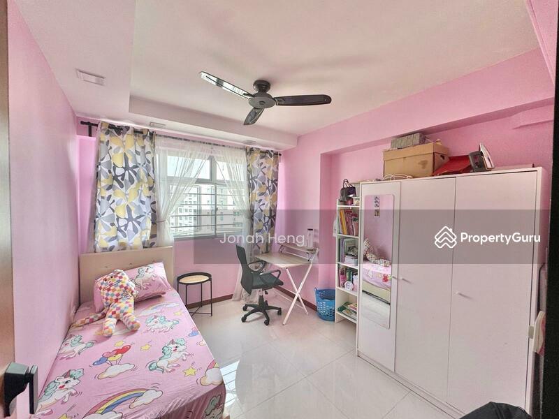 HDB Flat for Sale, 675A Fern Grove @ Yishun, SGD 660,000 | 99-year lease
