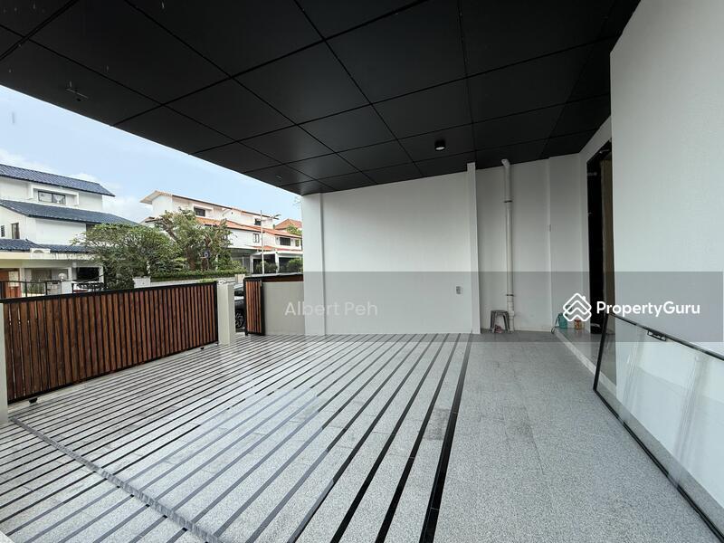 Prop-GPT: Semi-Detached: D21  kismis place