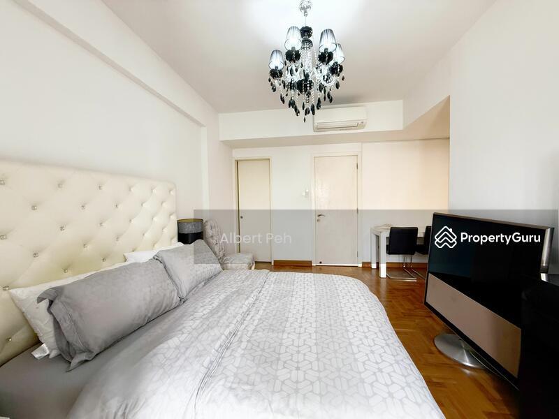 Corner Terrace for Sale, Cashew Crescent, SGD 5,600,000 | 999-year lease