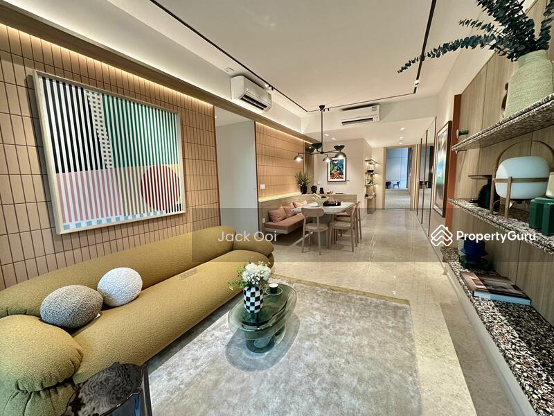 Prop-GPT: Condominium: D21  Pinetree Hill