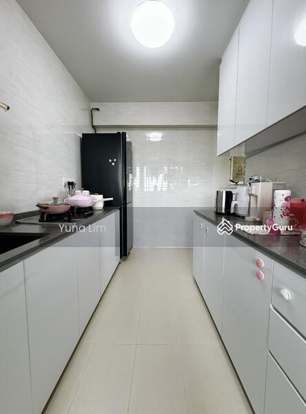 HDB Flat for Sale, 995A Buangkok Crescent, SGD 550,000 | 99-year lease