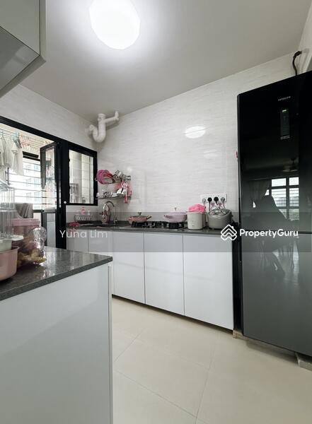 HDB Flat for Sale, 995A Buangkok Crescent, SGD 550,000 | 99-year lease