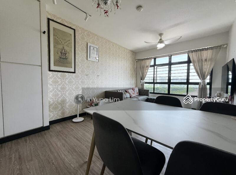 HDB Flat for Sale, 995A Buangkok Crescent, SGD 550,000 | 99-year lease