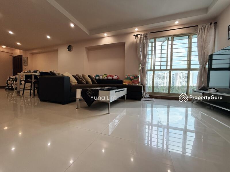 Prop-GPT: HDB Flat: D19 Punggol 132 Edgedale Plains
