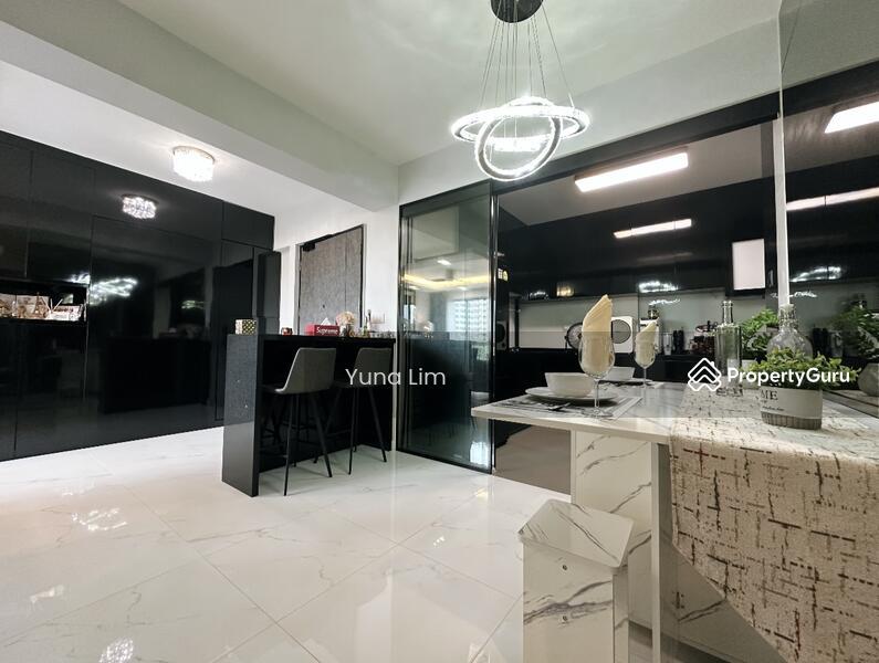 Prop-GPT: HDB Flat: D19 Punggol 232B Sumang Lane
