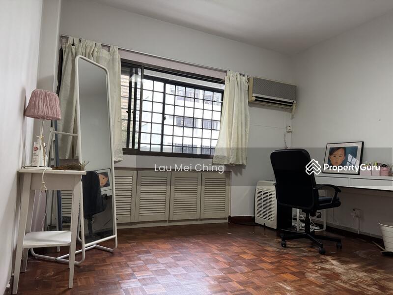 Apartment for Sale: D20, 579727