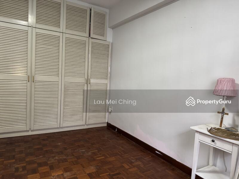 Apartment for Sale: D20, 579727