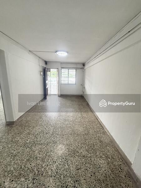 Prop-GPT: HDB Flat: D20 Ang Mo Kio 425 Ang Mo Kio Avenue 3
