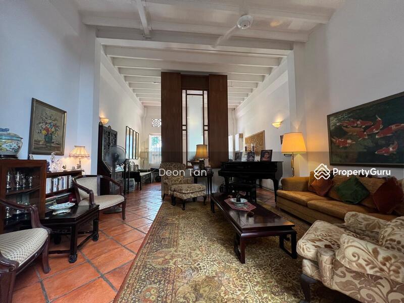 Prop-GPT: Terrace: D09 Cairnhill BEAUTIFULLY PRESERVED CAIRNHILL CONSERVATION HOME