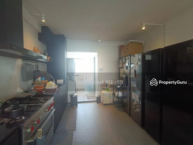 HDB Flat for Sale: D18, 520342