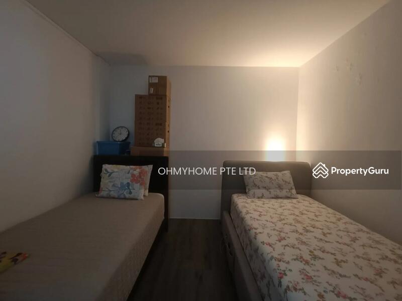 HDB Flat for Sale: D18, 520342