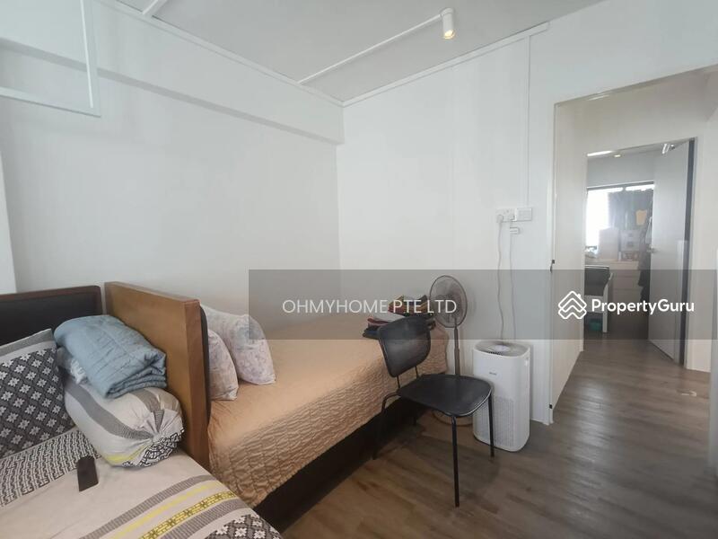 HDB Flat for Sale: D18, 520342