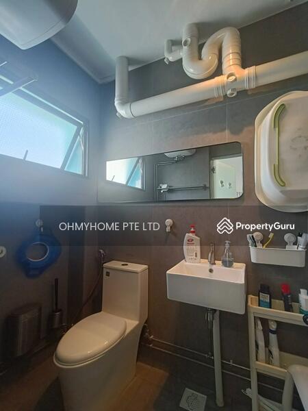 HDB Flat for Sale: D18, 520342
