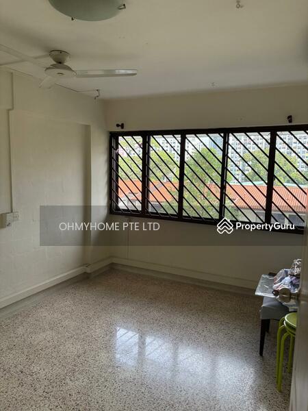 HDB Flat for Sale, 213 Lorong 8 Toa Payoh, SGD 460,000 | 99-year lease