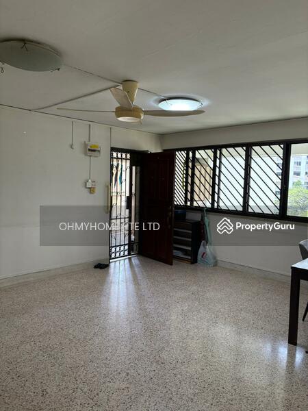 HDB Flat for Sale, 213 Lorong 8 Toa Payoh, SGD 460,000 | 99-year lease