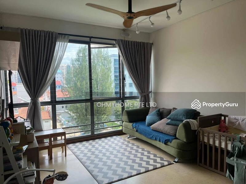 Apartment for Sale, The Waterina, SGD 2,590,000 | Freehold