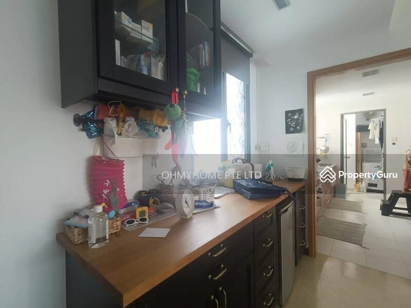 Apartment for Sale, The Waterina, SGD 2,590,000 | Freehold