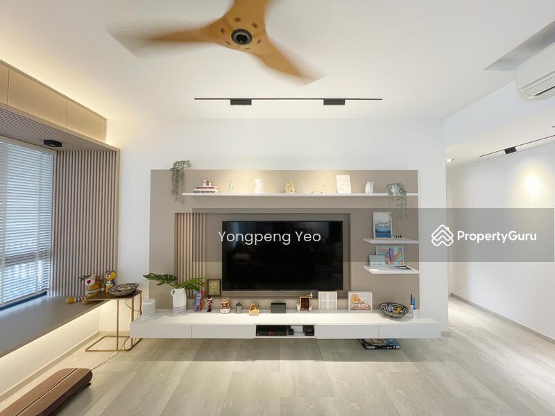 Prop-GPT: Condominium: D04 Telok Blangah The Interlace