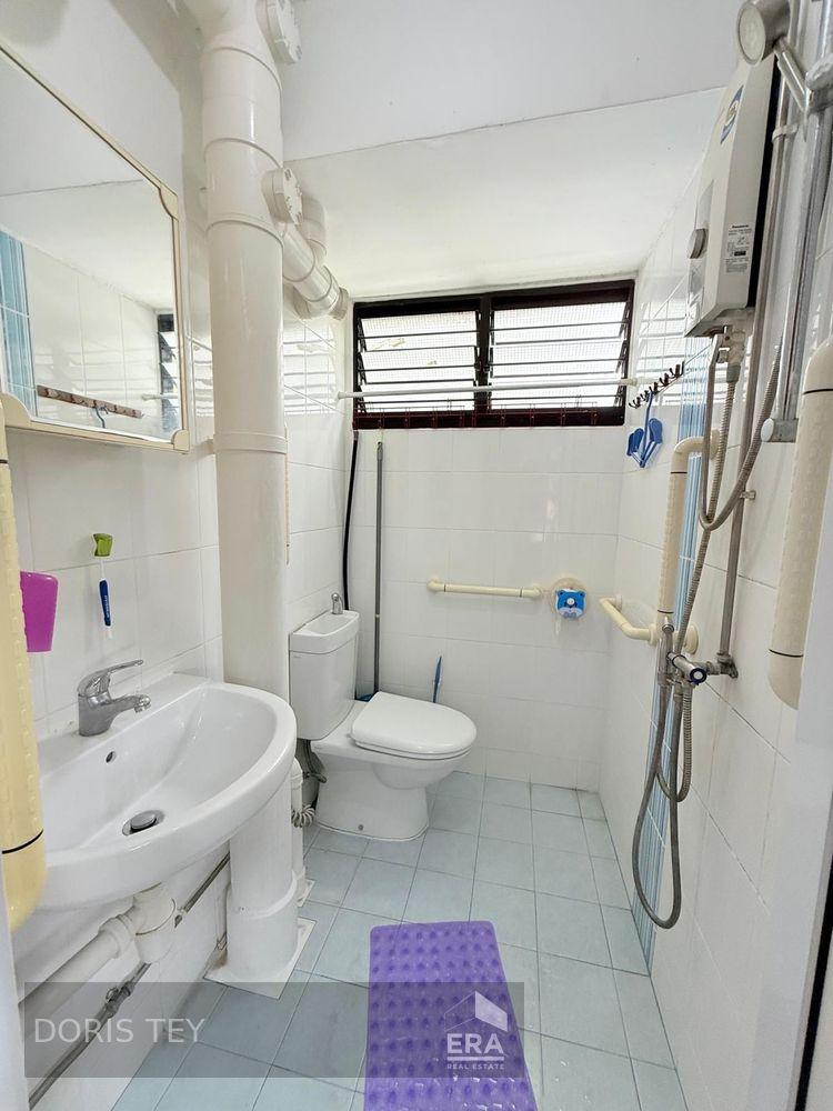 HDB - 2 room for Sale, Ang Mo Kio Avenue 10 474 Ang Mo Kio Avenue 10, SGD 410,413 | Leasehold